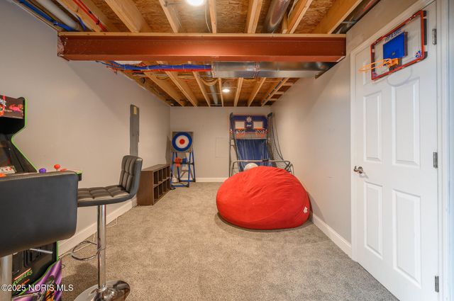 3289 Chasenwood Way, Perrysburg, OH 43551