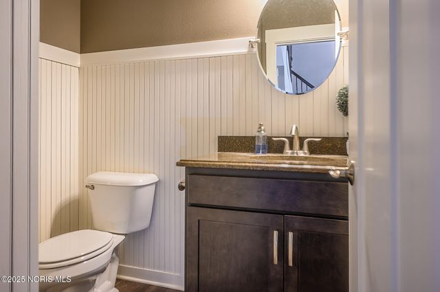 3289 Chasenwood Way, Perrysburg, OH 43551