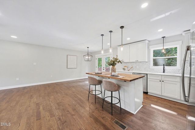 10 Winchester Court, Durham, NC 27707
