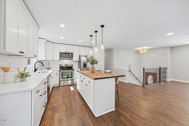 10 Winchester Court, Durham, NC 27707