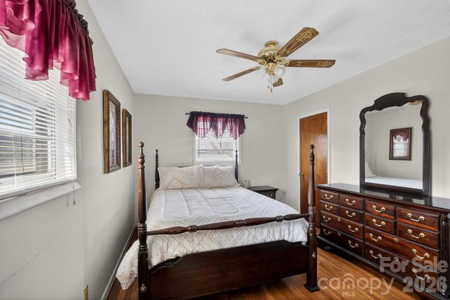 3424 Pinehurst Acres None, Lenoir, NC 28645