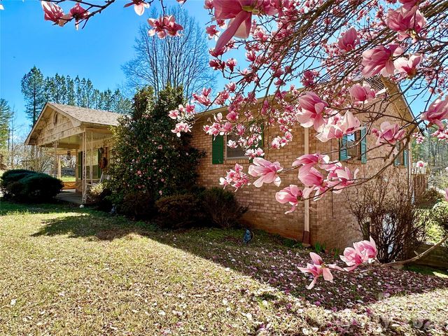 3424 Pinehurst Acres None, Lenoir, NC 28645