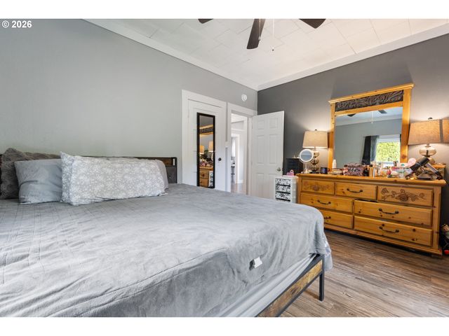 210 ROSEWOOD St, Woodland, WA 98674