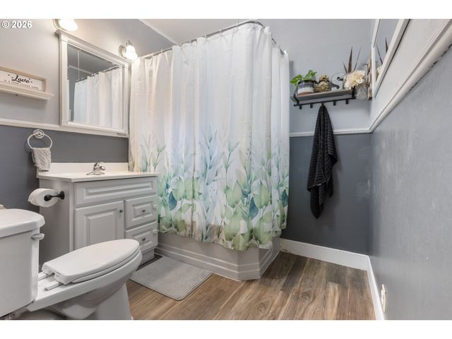 210 ROSEWOOD St, Woodland, WA 98674