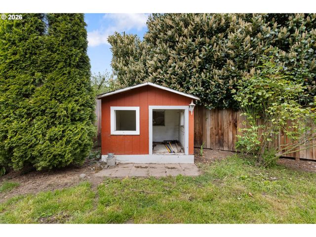 210 ROSEWOOD St, Woodland, WA 98674