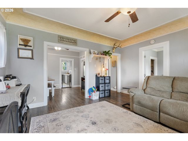 210 ROSEWOOD St, Woodland, WA 98674