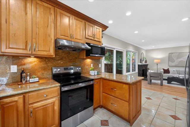 1113 McIntosh Creek Drive, San Jose, CA 95120