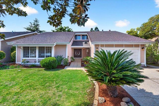1113 McIntosh Creek Drive, San Jose, CA 95120