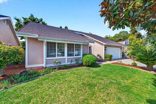1113 McIntosh Creek Drive, San Jose, CA 95120