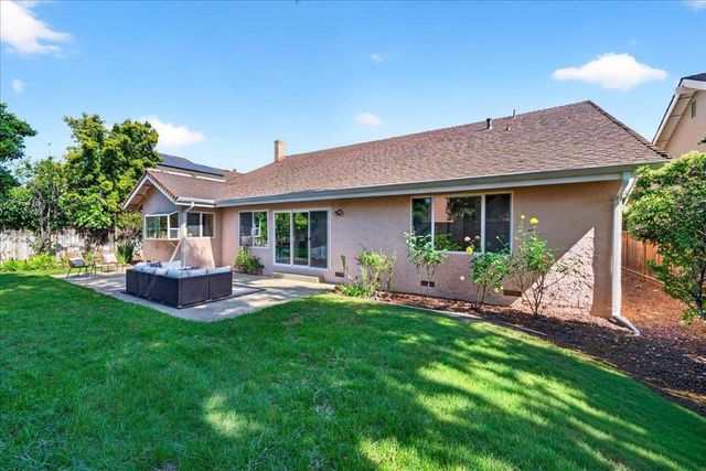 1113 McIntosh Creek Drive, San Jose, CA 95120
