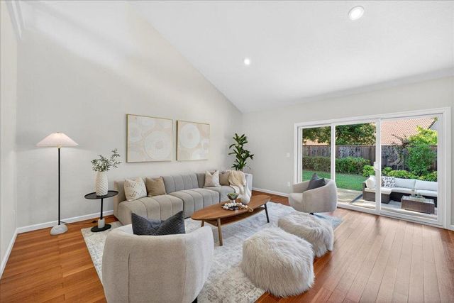 1113 McIntosh Creek Drive, San Jose, CA 95120