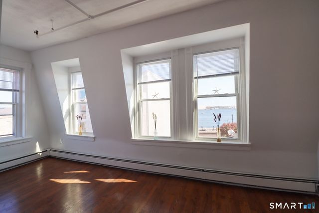187 Bank Street 195-202, New London, CT 06320