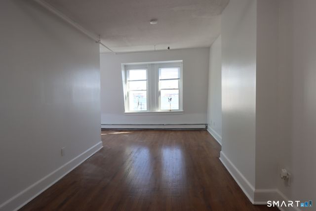 187 Bank Street 195-202, New London, CT 06320