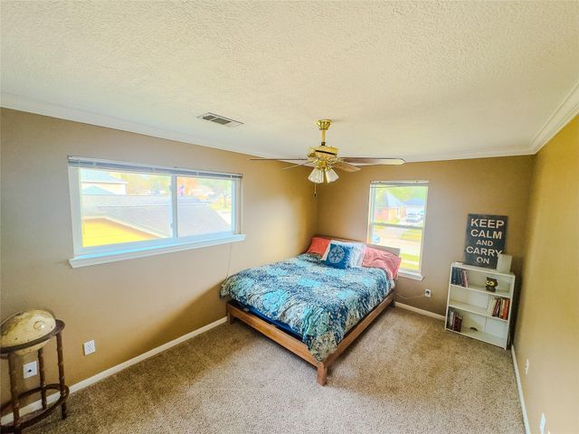 11918 Stillwater Drive, Houston, TX 77070