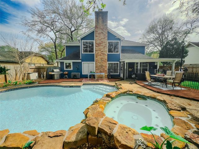 11918 Stillwater Drive, Houston, TX 77070