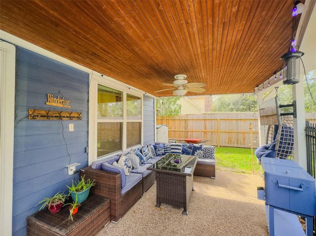 11918 Stillwater Drive, Houston, TX 77070