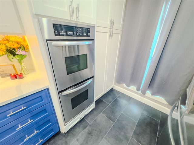 11918 Stillwater Drive, Houston, TX 77070