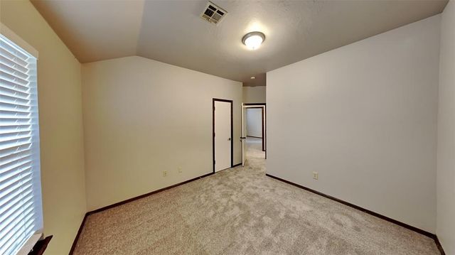 1720 W Palm Place, Oklahoma City, OK 73128