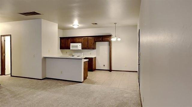 1720 W Palm Place, Oklahoma City, OK 73128