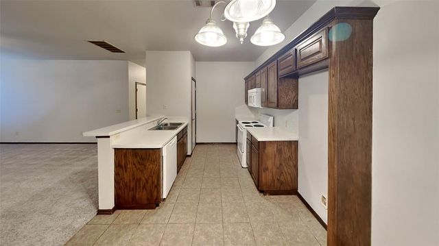 1720 W Palm Place, Oklahoma City, OK 73128