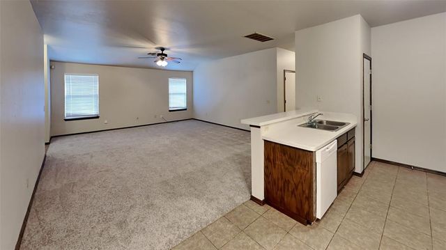 1720 W Palm Place, Oklahoma City, OK 73128