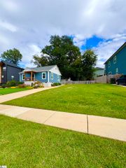 215 S Calhoun Street, Greenville, SC 29601