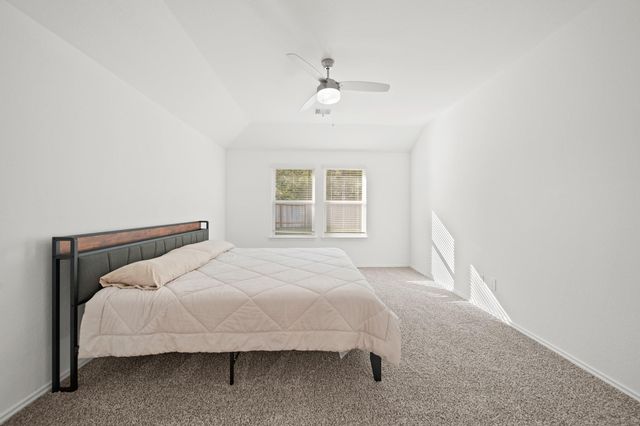 210 Bella Way, Pinehurst, TX 77362