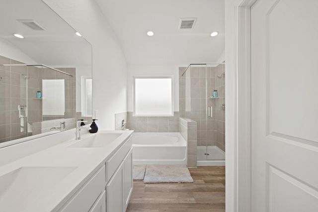 210 Bella Way, Pinehurst, TX 77362