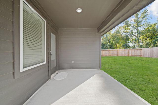 210 Bella Way, Pinehurst, TX 77362