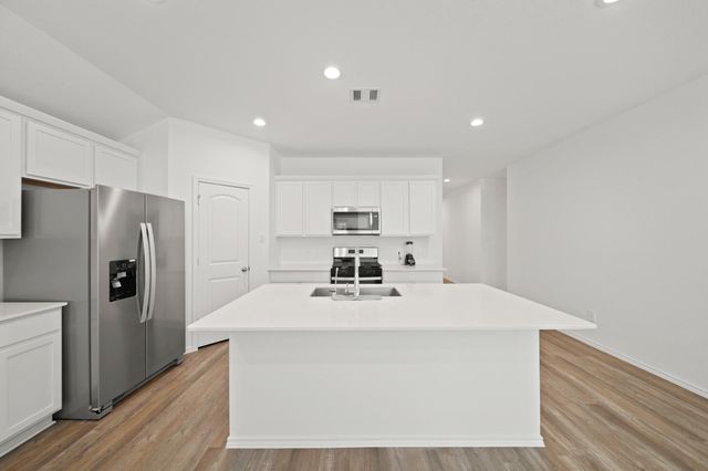 210 Bella Way, Pinehurst, TX 77362