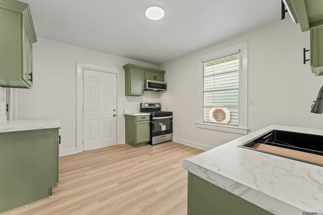 2434 Wisteria St, New Orleans, LA 70122