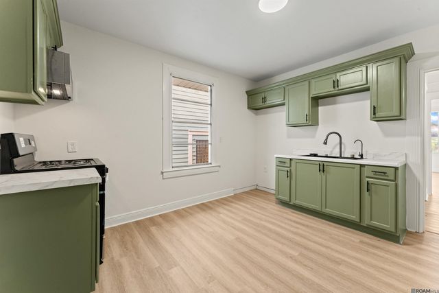 2434 Wisteria St, New Orleans, LA 70122