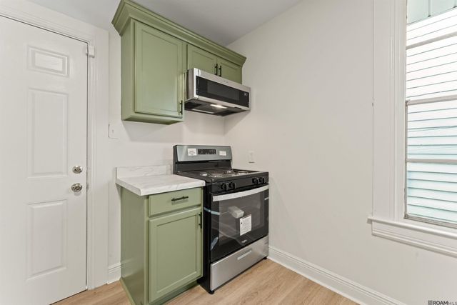 2434 Wisteria St, New Orleans, LA 70122