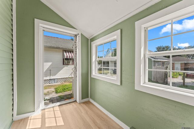 2434 Wisteria St, New Orleans, LA 70122