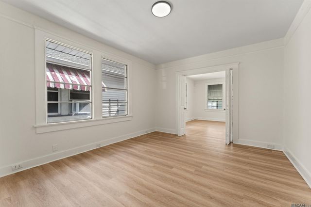 2434 Wisteria St, New Orleans, LA 70122