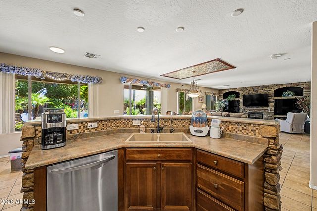 9807 S 43RD Lane, Laveen, AZ 85339