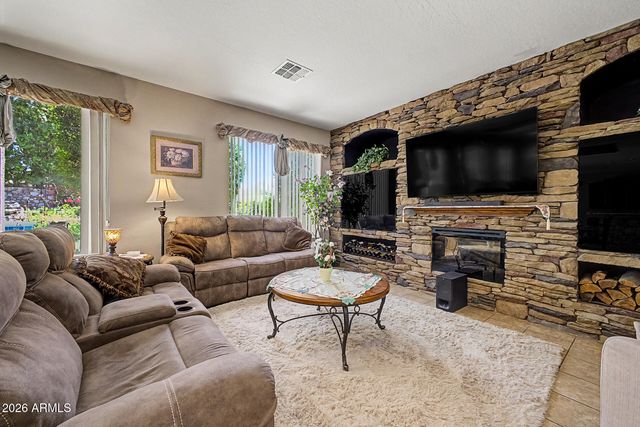 9807 S 43RD Lane, Laveen, AZ 85339