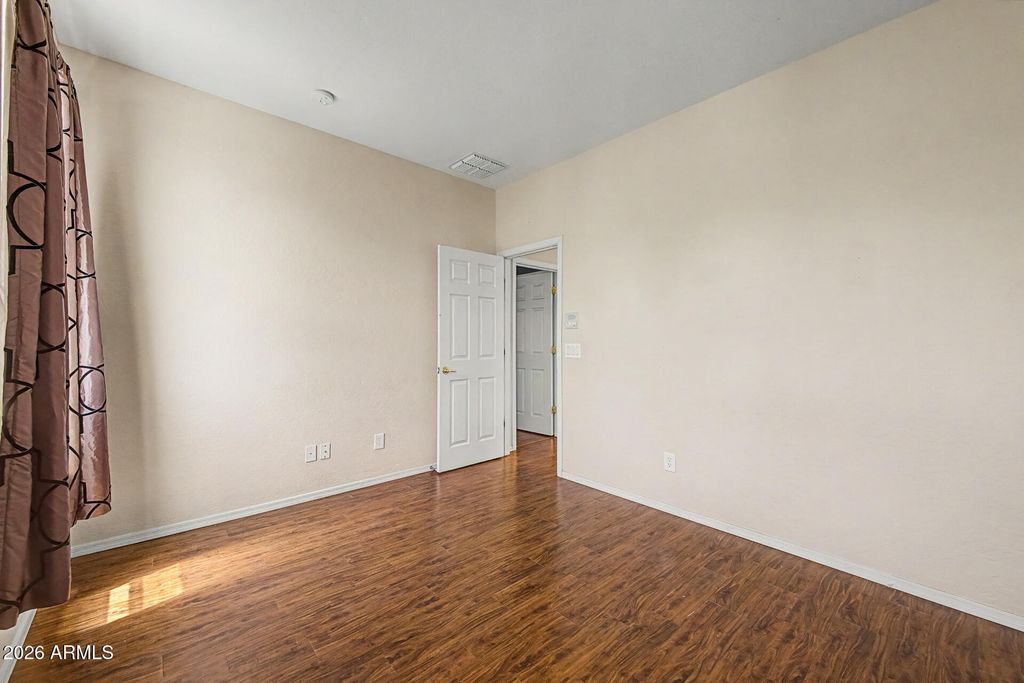 Image 29 of property listing at 9807 S 43RD Lane, Laveen, AZ 85339