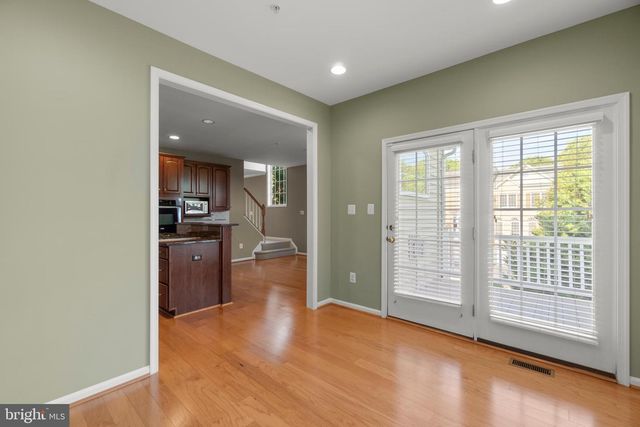 8916 LEE MANOR DR, Ellicott City, MD 21043