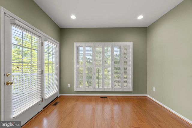 8916 LEE MANOR DR, Ellicott City, MD 21043