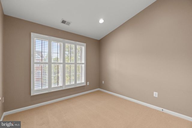 8916 LEE MANOR DR, Ellicott City, MD 21043