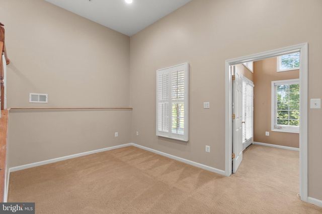 8916 LEE MANOR DR, Ellicott City, MD 21043