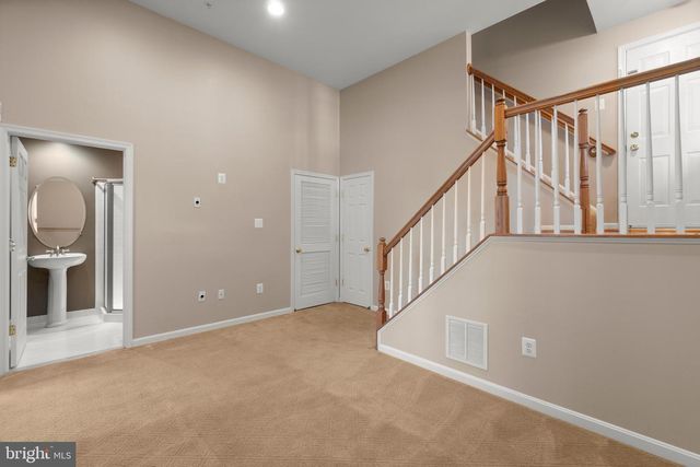 8916 LEE MANOR DR, Ellicott City, MD 21043