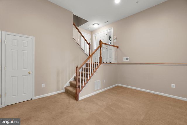 8916 LEE MANOR DR, Ellicott City, MD 21043