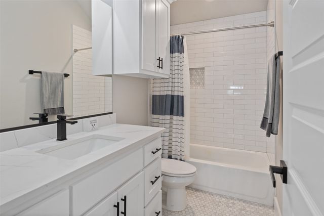 2517 Homestead Court, Tool, TX 75143