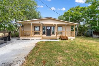 1105 S Clarkwood, Corpus Christi, TX 78406