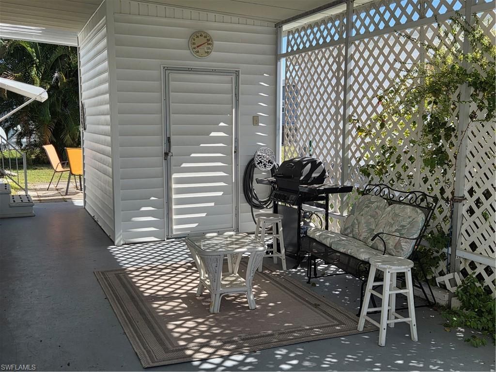 865 Moonlight DR, NORTH FORT MYERS, FL 33917 — photo 4