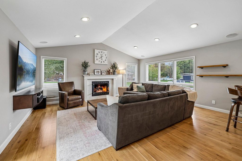 18064 84th Avenue N, Maple Grove, MN 55311 — photo 5