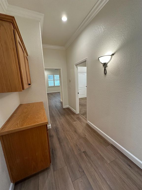 Image 17 of property listing at 7026 N Warren Avenue, Fresno, CA 93711