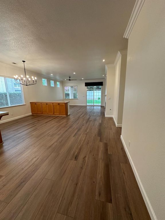 Image 2 of property listing at 7026 N Warren Avenue, Fresno, CA 93711